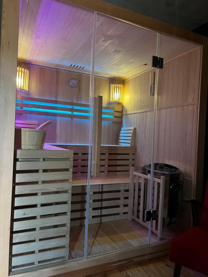 Houten Vakantiewoning "Reisnaarpolen" Royaal Ontbijt, Sauna En Hottub Czarna Góra Extérieur photo